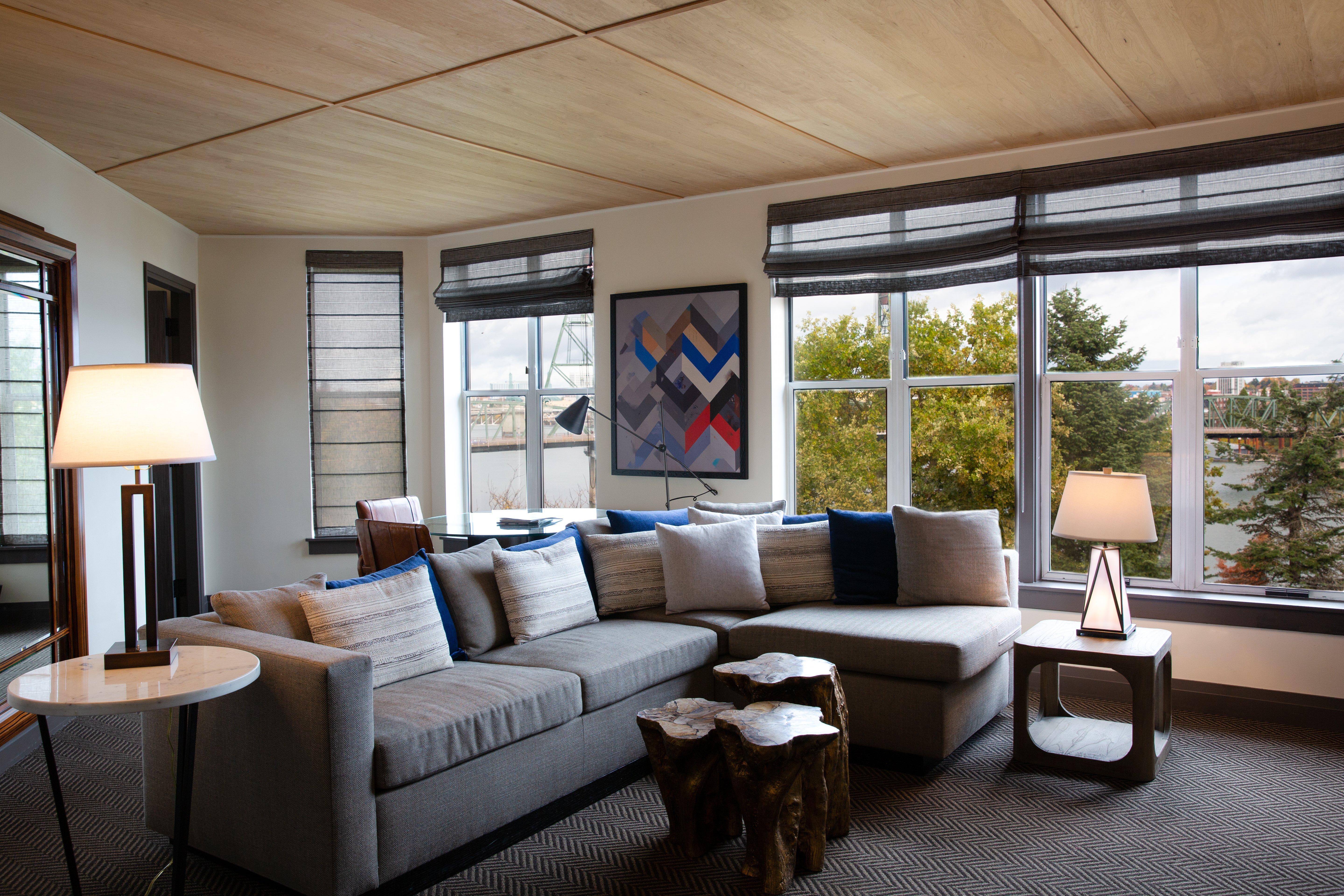 Kimpton Riverplace By Ihg Hotel 4*