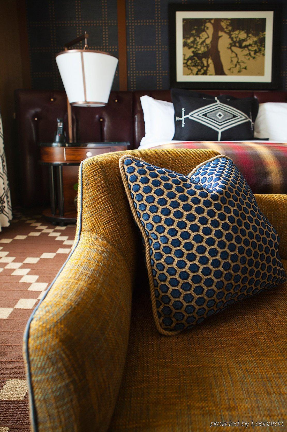 Hotel Kimpton Riverplace By Ihg 4*